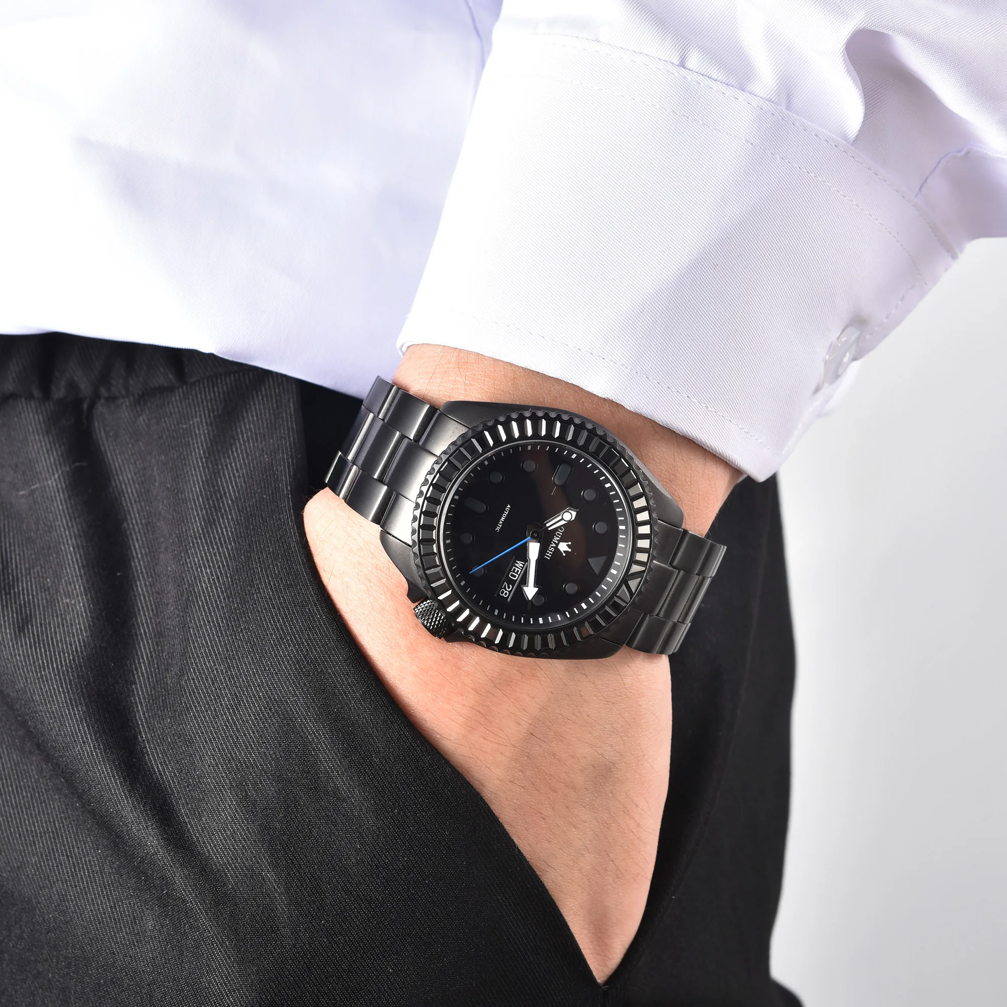 นาฬิกา NH36 นาฬิกาข้อมือจักรกลผู้ชาย ขอบหน้าปัดประดับพลอยสีดำ ปฏิทินคู่ ตัวเรือนสแตนเลส กระจกแซฟไฟร์ นาฬิกา SKX007 สำหรับผู้ชาย