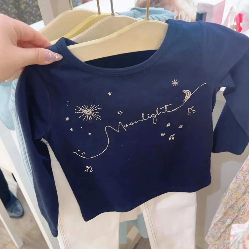 Fall tops baby girl clothes Star Moon Pattern Embroidered Simple T-shirt Girl's navy blue long sleeved T-shirt