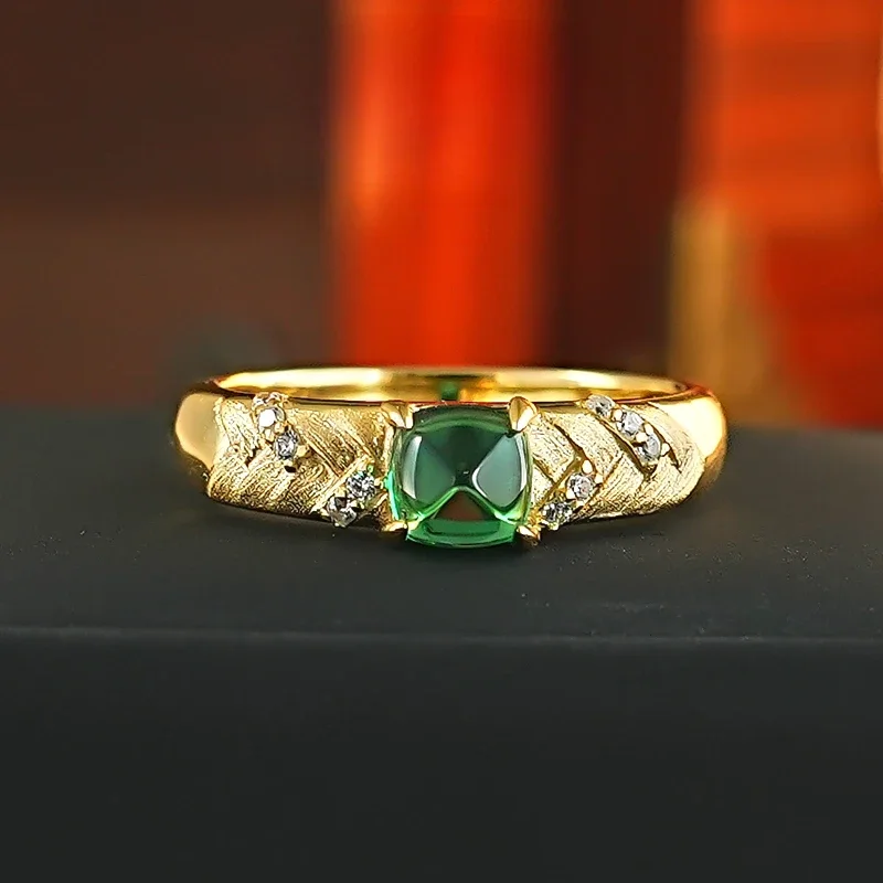 925 silver ring with light luxury French brushed craftsmanship, green sugar inlaid with high carbon diamonds, simple design