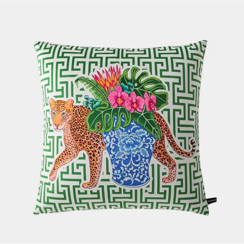 Home Gorgeous Cushion Cover Oriental Mystical Animals Print Ancient Style Decorative Pillow Case Luxury Coussin 50x50cm Tiger