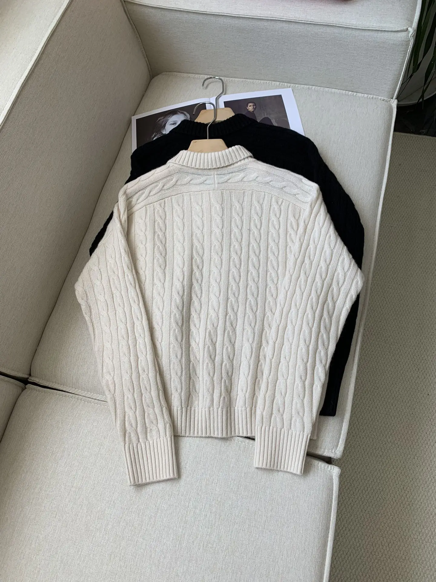 Pure Cashmere Women's Twisted Sweater Autumn New Badge Decoration Front Buttons Turn-down Collar Long Sleeve Casual Pullover