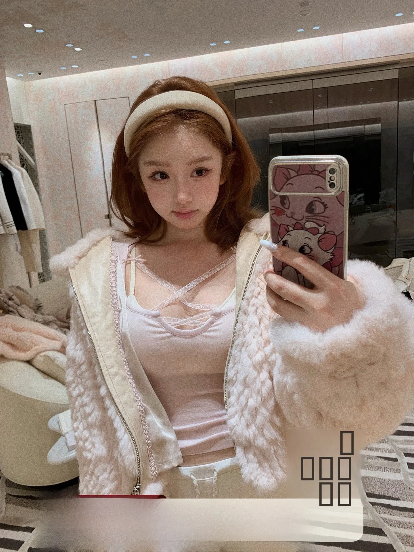 

DoggyQin Sexy Slim Fit Long Sve T-irt with Built-in Chest Pad Fake Two-Piece Hanging Ne Women's Pure Desire Top