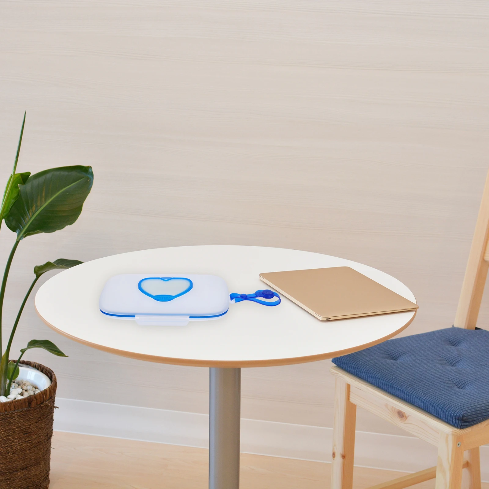 подвесная коробка для влажных салфеток