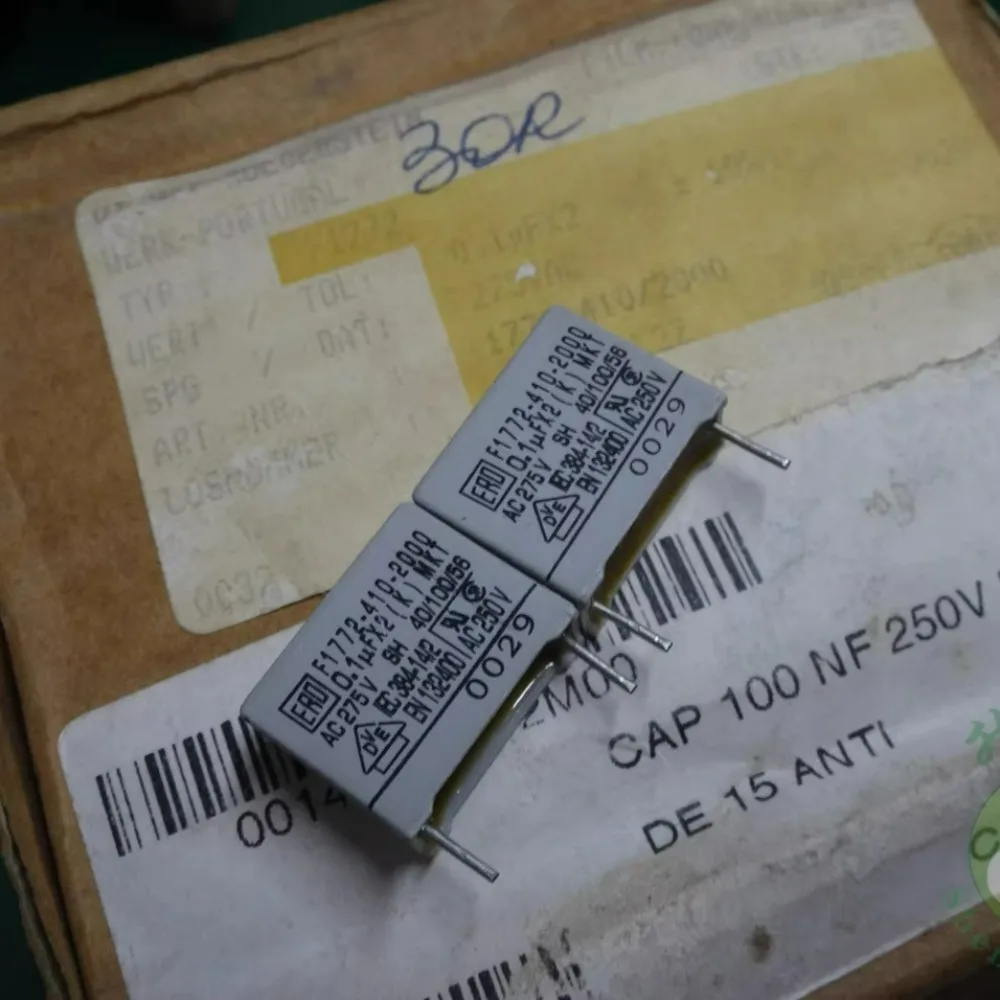 10PCS ERO F1772 0.1uf/250VAC 275vAC 100nf u1 104 Brand New 15mm Film Capacitor
