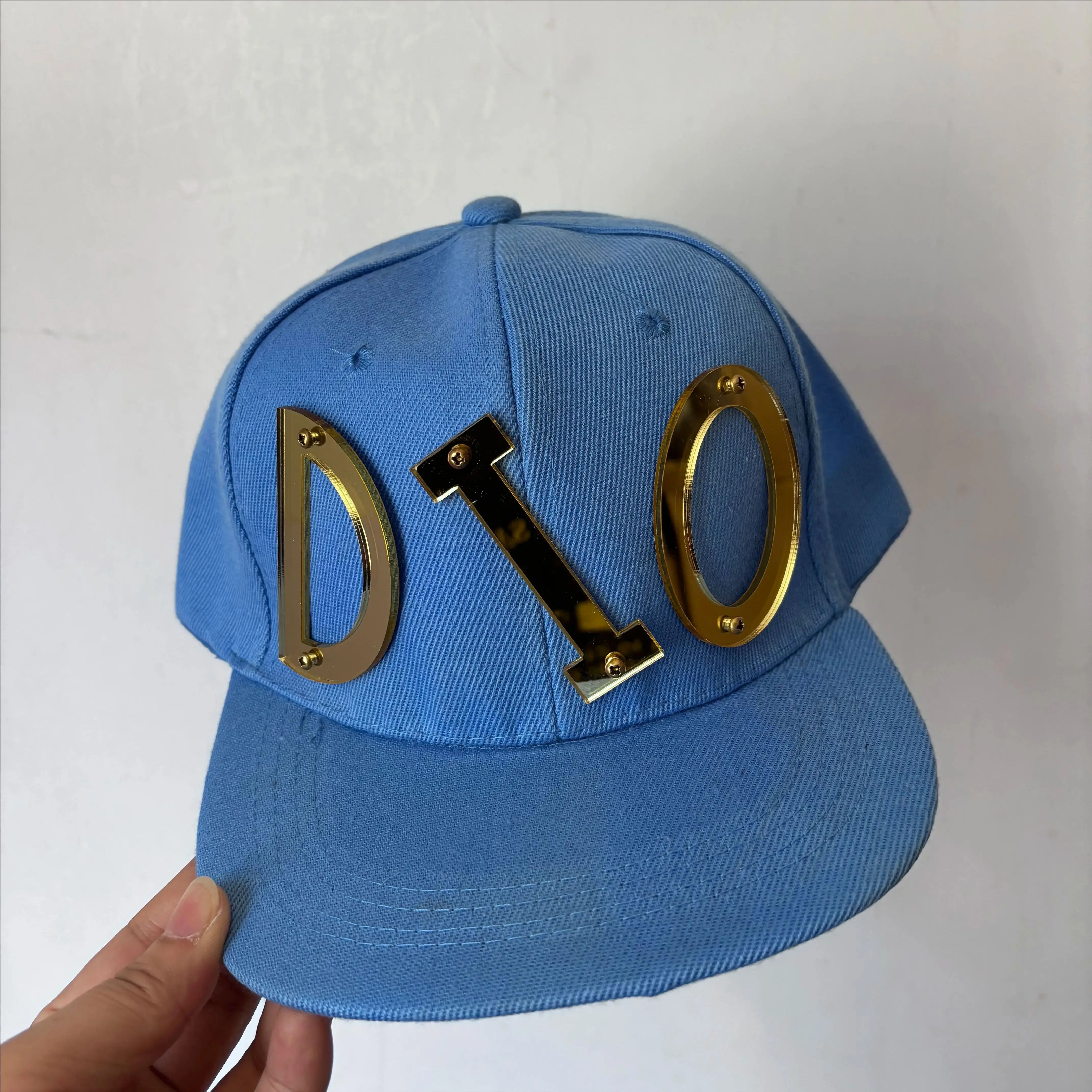 

Anime DIO Style Cosplay Baseball Cap Green Snapback Hat Metal Letter Hip Hop Costume Prop