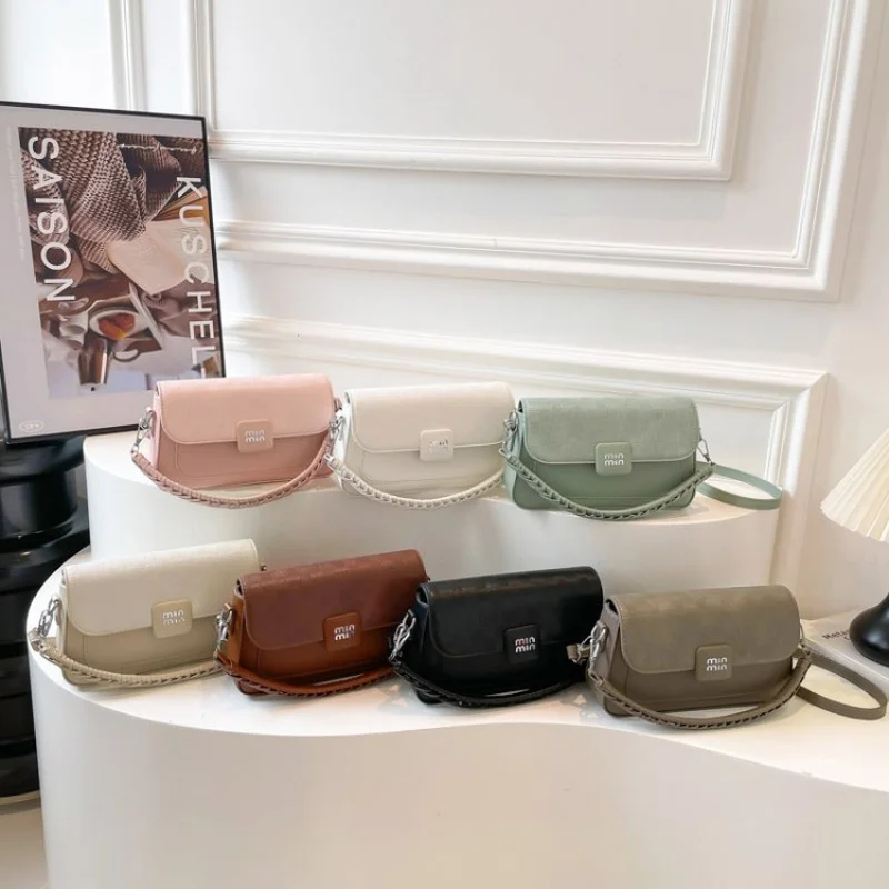 

Luxury Yoga Duffel For Women With Separate Wet Pocket And Elegant Performance Leather Material