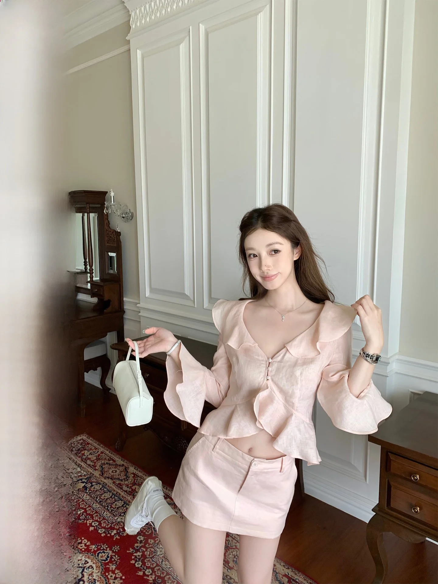 

Bankelili Sister Soft Linen Blouse with Lace Hem V-Neck Half Skirt Women's Elegant Style Cotton Lined Loose Fit Short Sleeve