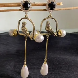 New middle ear ancient do old palace retro style long pearl earrings European and American earrings personality exaggerated high