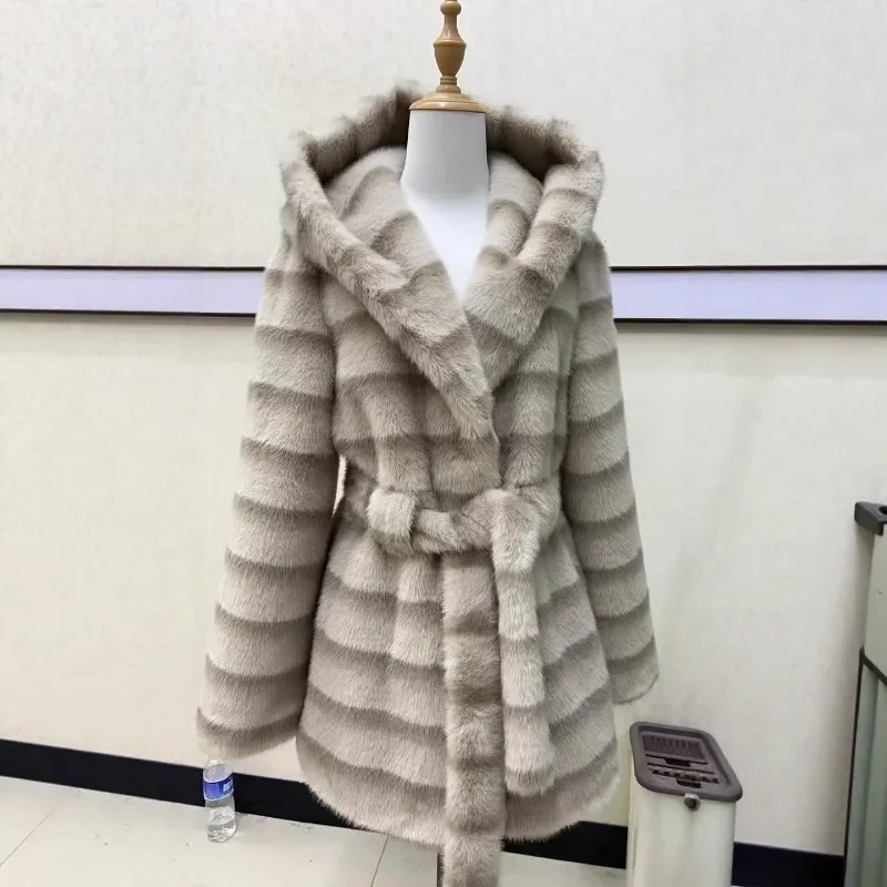 

New Luxury High Quality Fur Coat Women Thickened Warm Winter Mink Faux Fur Fashion Belted Hooded Jacket Long Sleeves Top Trendy