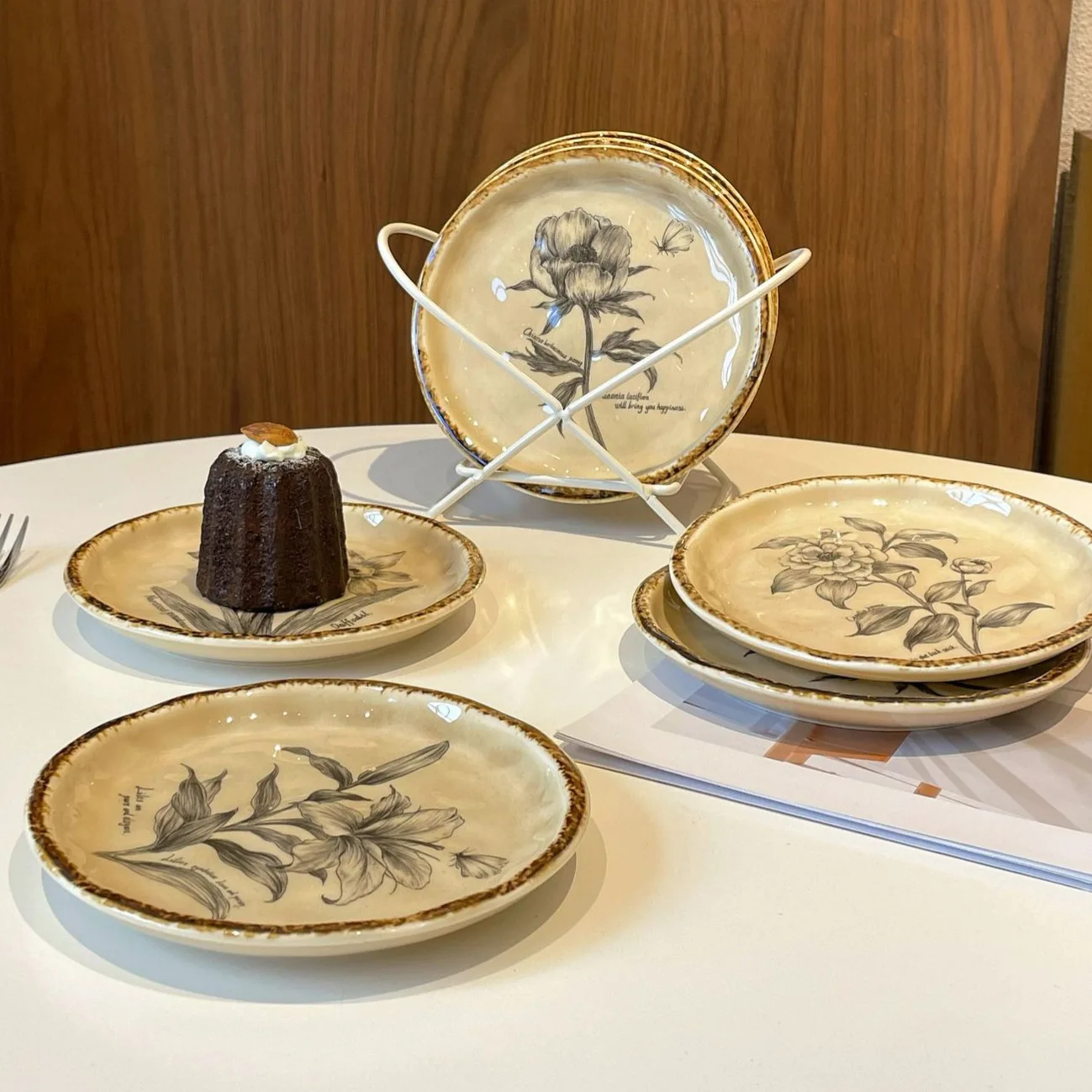 

Retro Ceramic Dessert Plate 6 Inch Small Snack Dish for Cake Fruit Bone Spitting Vintage Home Tableware