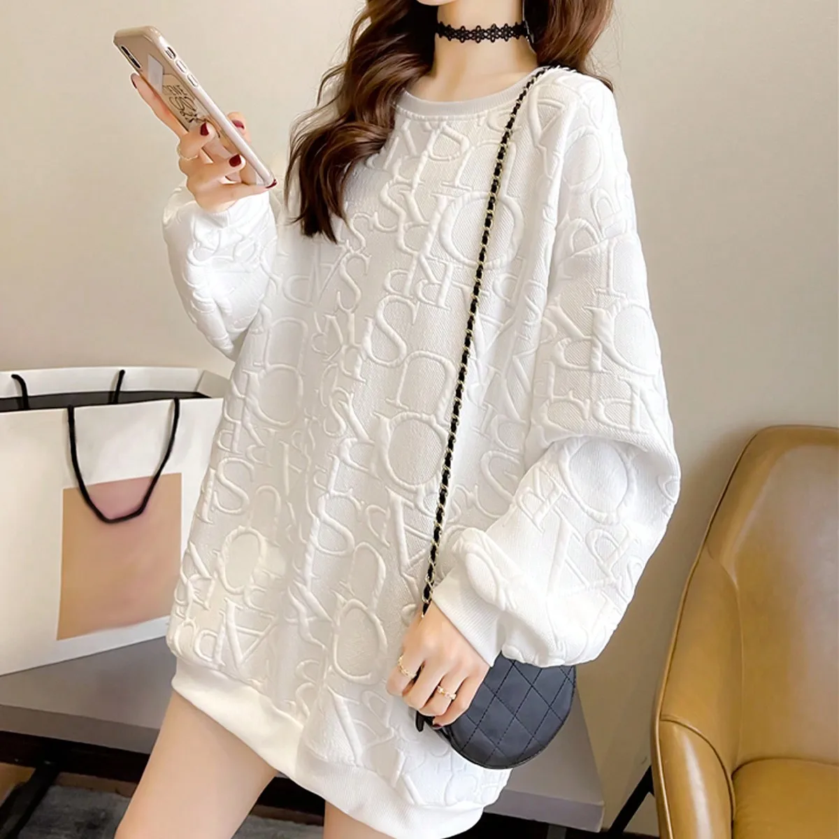 Korean Chic Early Autum Design Niche Jacquard Letter Long-Sleeved Top Mid-Length Lazy White Sweatshirt for Women