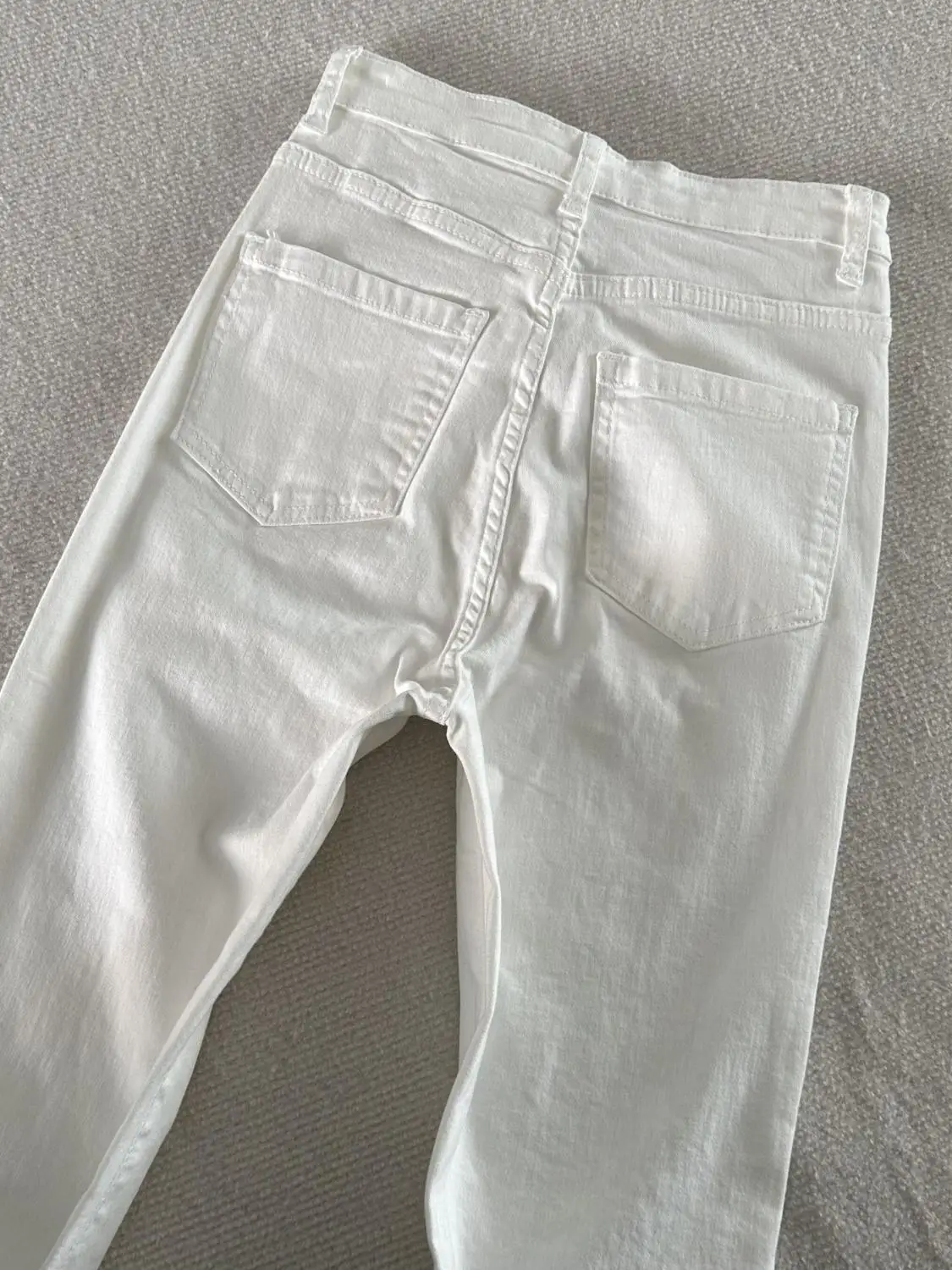 

Denim Jeans Woman Flared Bell Bottom Bootcut Trumpet Leg Lengthening Pear Shaped Silhouette Female Fashion Chic Elegant Modern