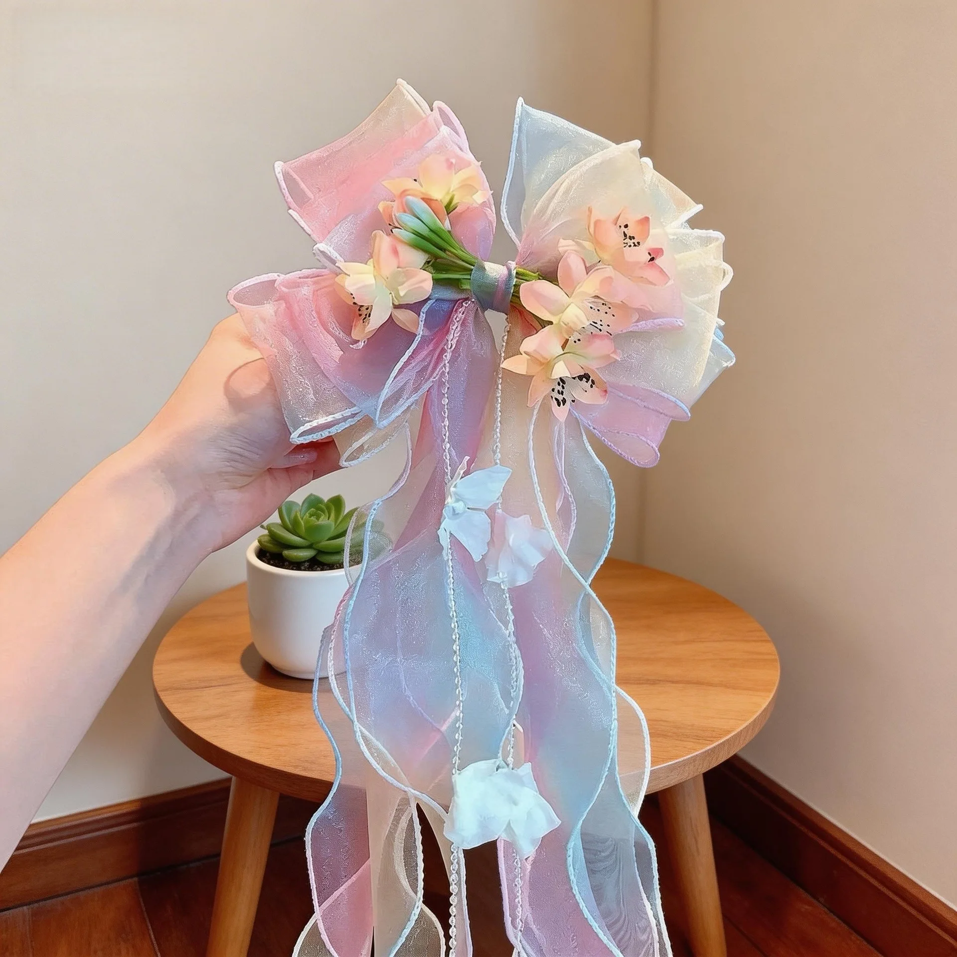 Mädchen-Haarschmuck mit Schleife und Netzstoff, Traumhafter Quasten-Blumen-Kopfschmuck, Foto-Requisite Haarspange, Blumen-Haarklammer für den Hinterkopf – Detail 4