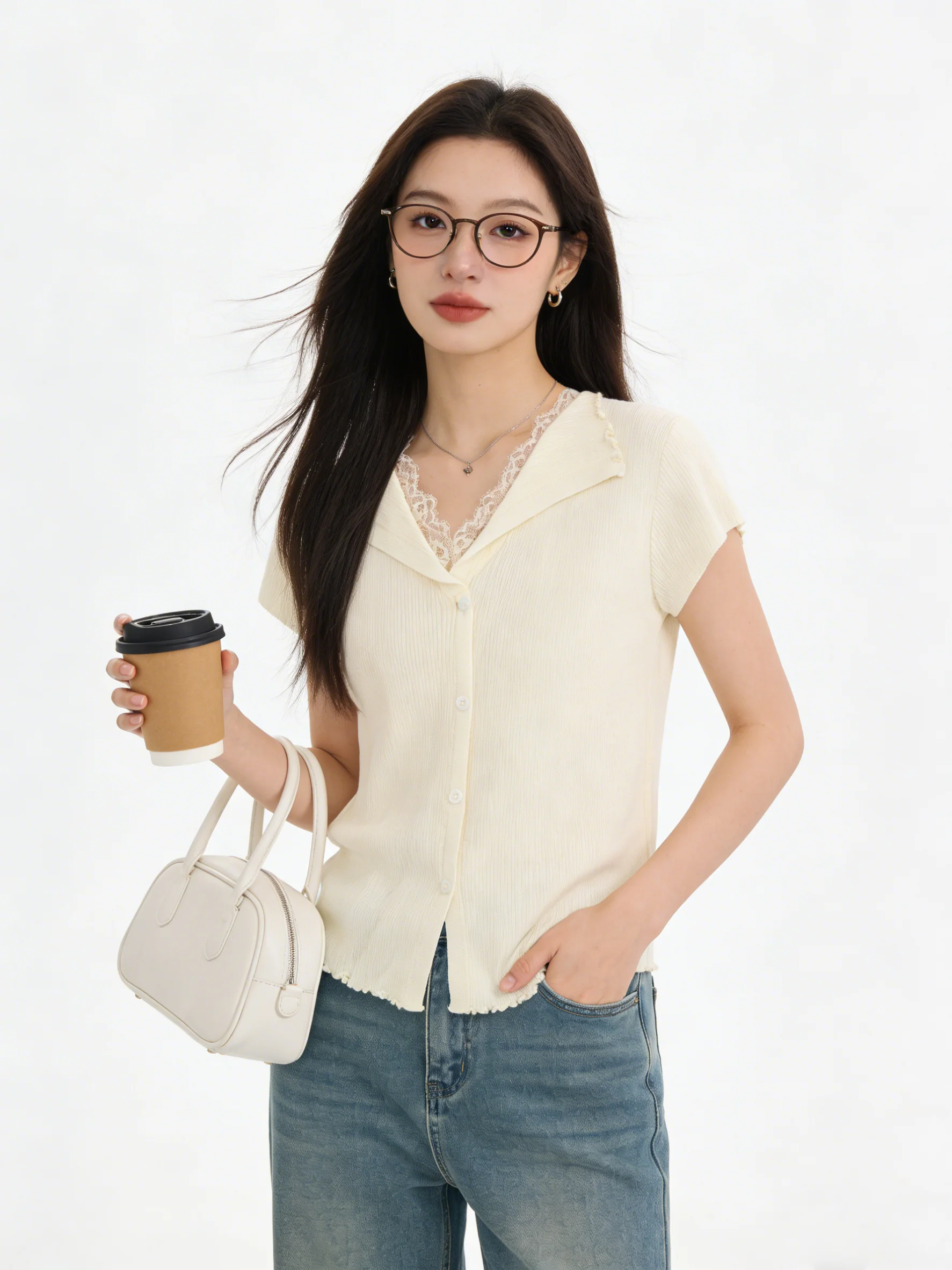 

Skin-friendly Knitted Short-sleeved T-shirt with Lace Splicing V-neck Gentle Style Soft Beige Korean Style Spring Summer