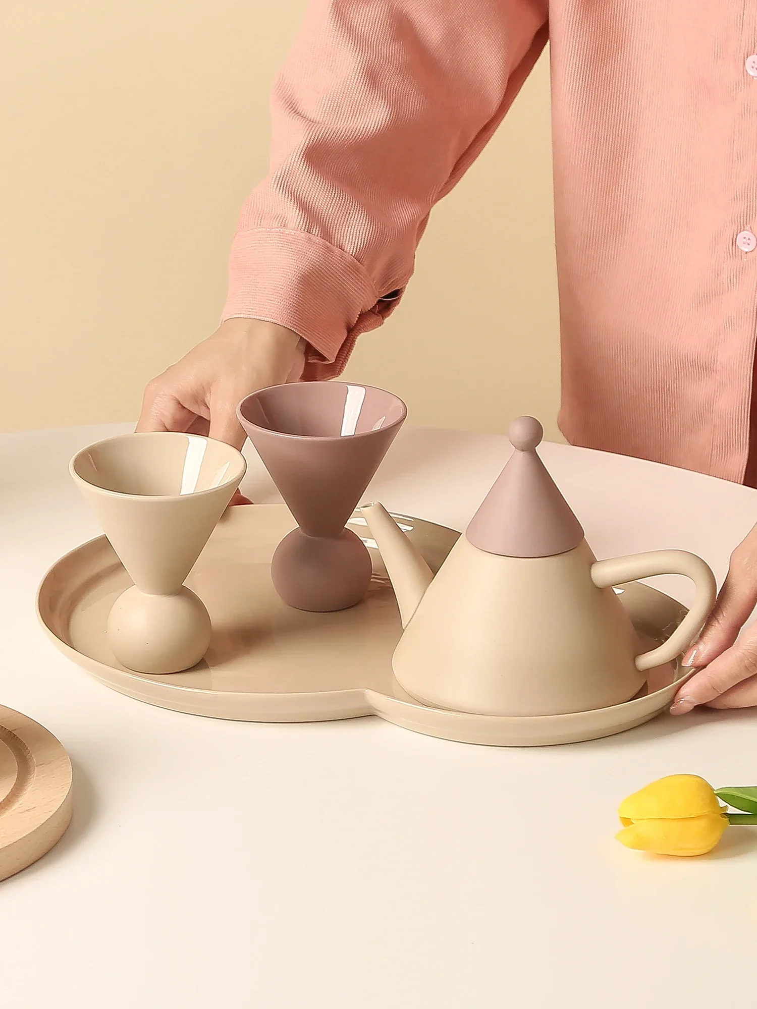 

Scandinavian Ceramic Coffee & Tea Set - Modern Minimalist Teapot & Cups for Home/Hotel, Solid Color Unique Design