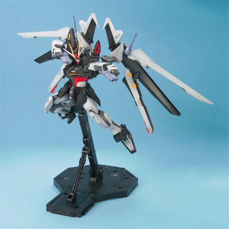 Bandai-Kit de garage Gundam 1/100, modèle authentique, série MG Strike Noir Anime, figurine d'action, jouets d'assemblage pour garçons, jouet à collectionner