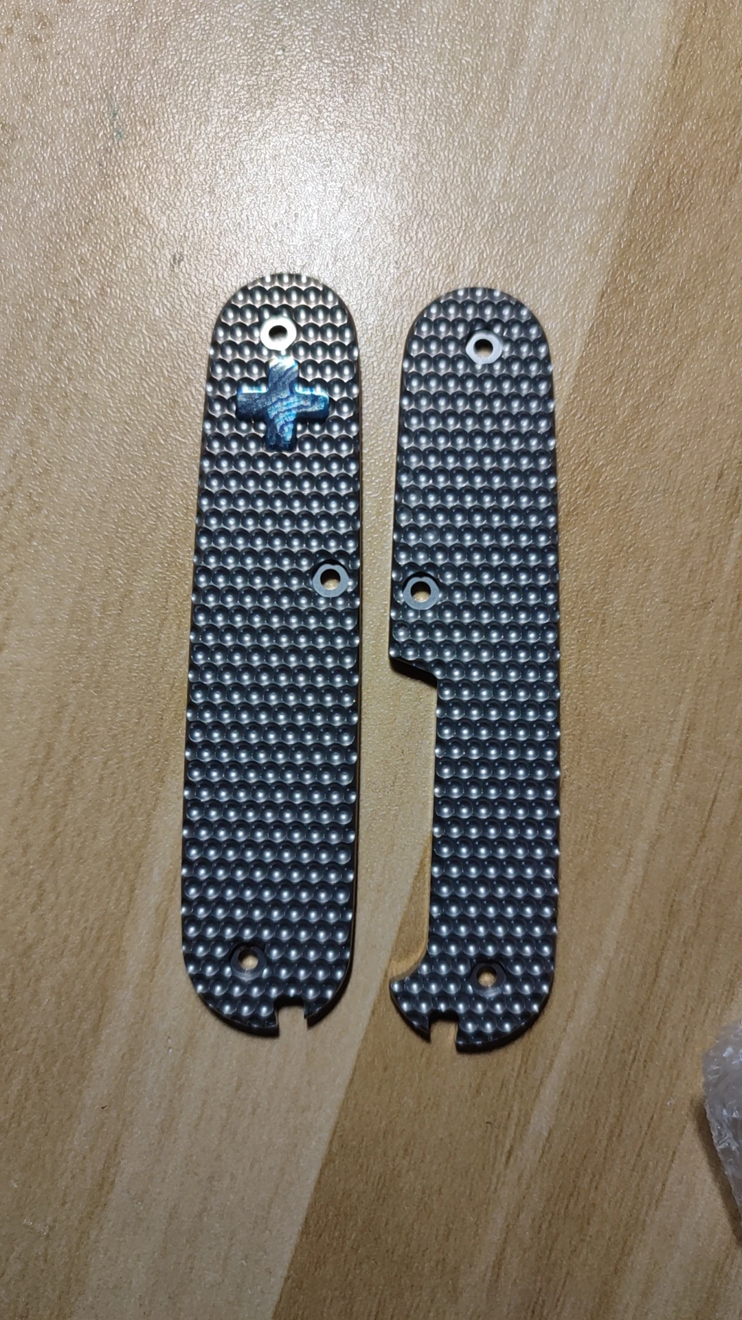 

1 Pair Titanium Scales With Titanium Damascus Cross for 84mm Victorinox Swiss Army Knife Modify Scale for SAK