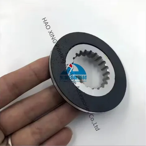 

Тормозная колодка F2.105.3022 для офсетных печатных машин Heidelberg SM102, CD102, SM74, 65.5x30x9 мм, 20 зубьев
