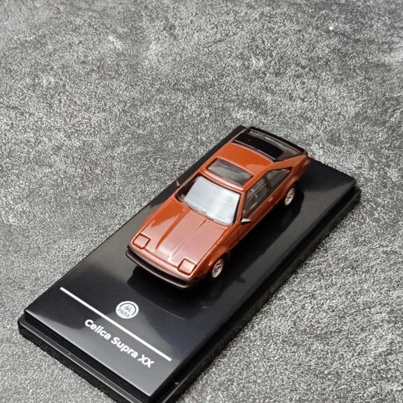 Diecast 1:64 Scale 1984 Celica Supra Simulation Alloy Car Model Static Display Collectible Toy Gift Souvenir Decoration
