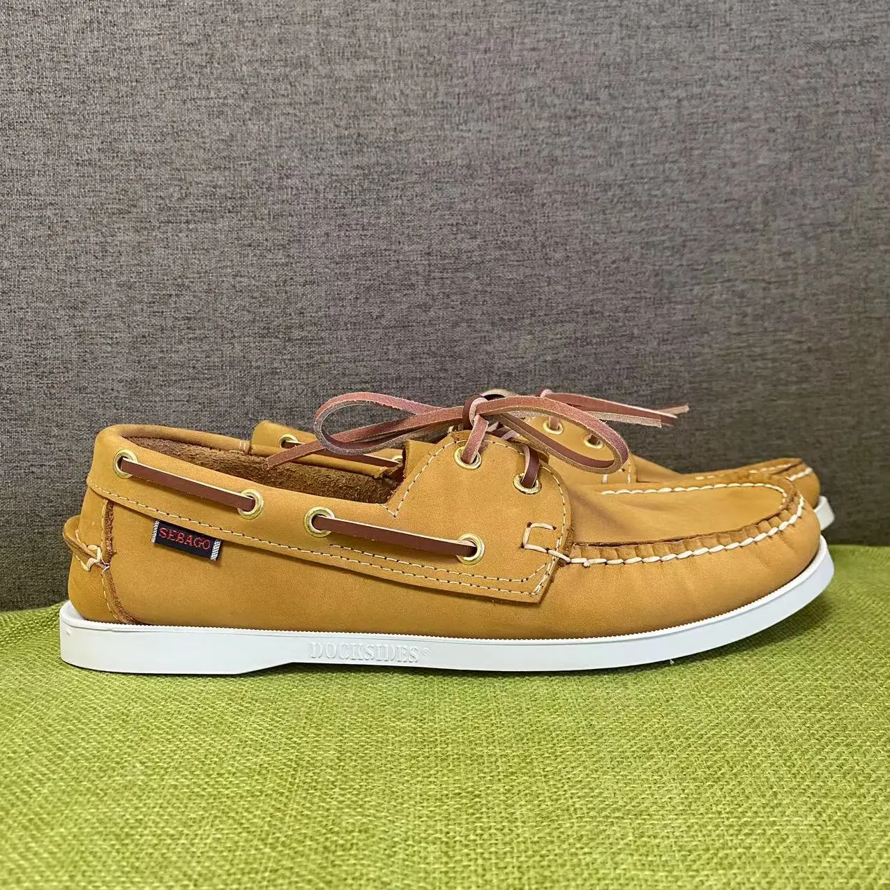 

Men Homme Authentic Sebago Docksides Shoes - Premium Leather Moc Toe Lace Up Boat Shoes 303A