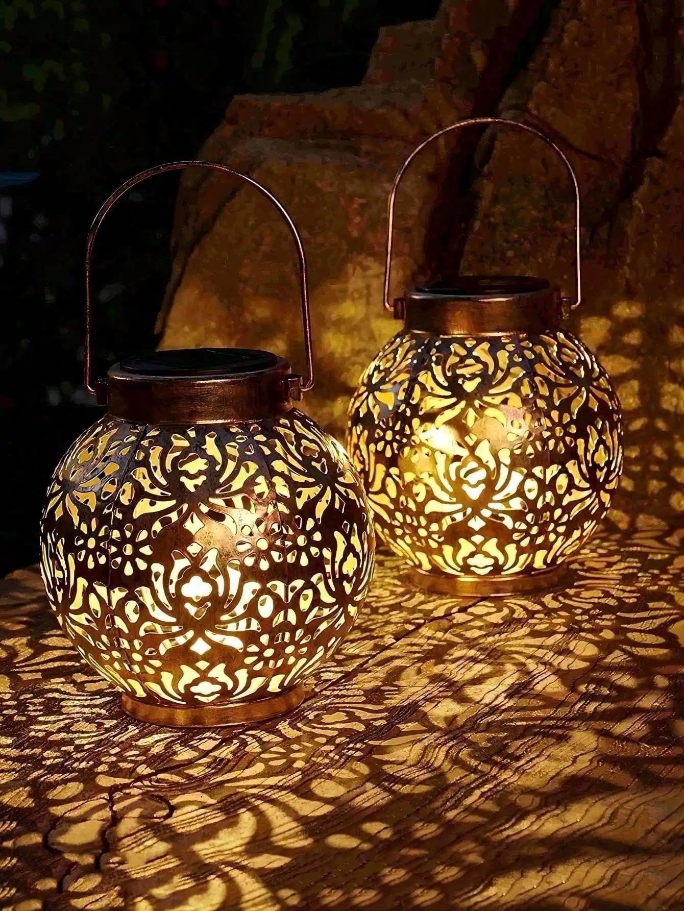 Linterna colgante de Metal marroquí con energía Solar LED, con mango, decoración de jardín al aire libre, luz navideña, 1 ud.