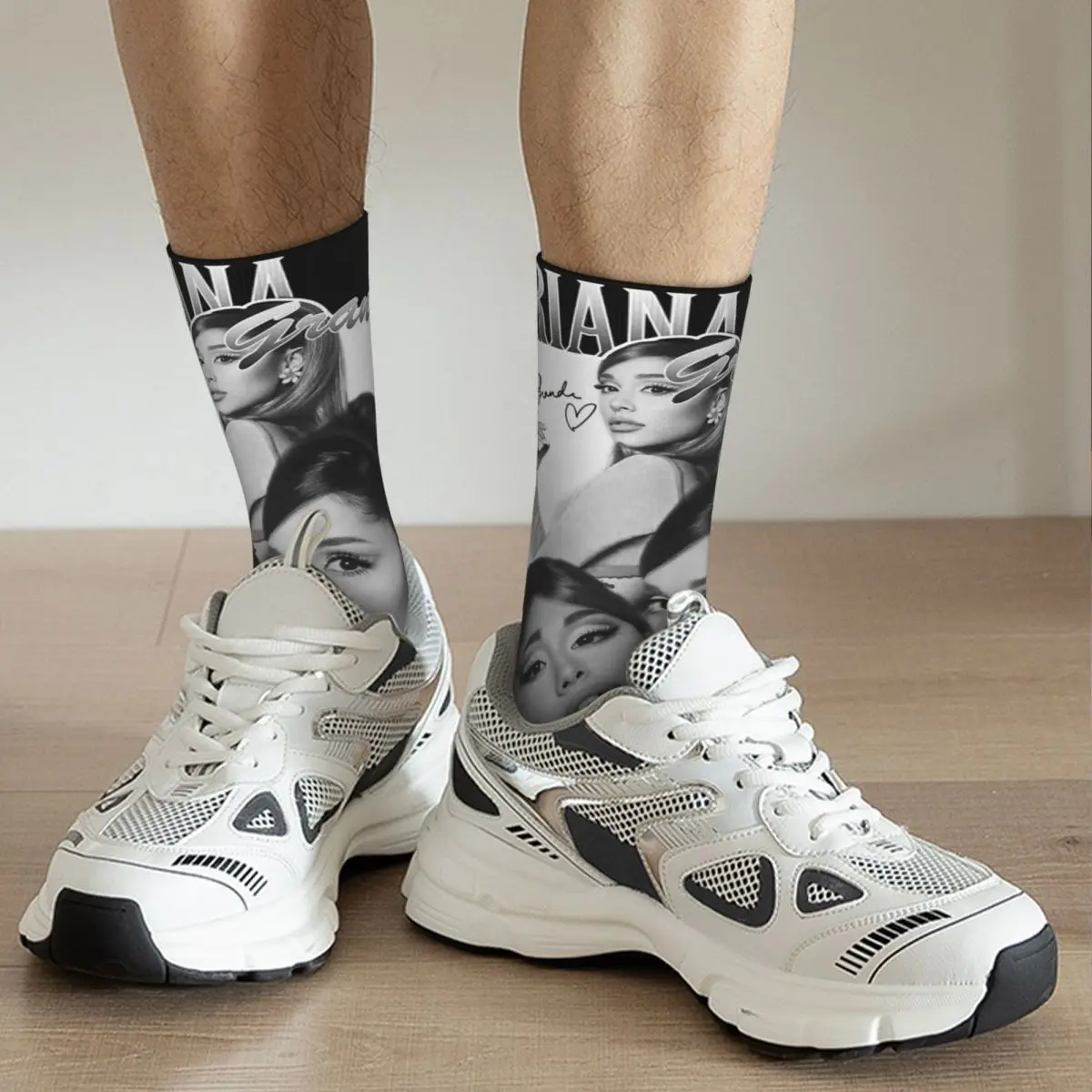 Crazy Design Ariana Grande Singer Bootleg Theme Design Chaussettes imprimées toutes saisons 2024 Tour Eternal Sunshine Chaussettes en coton antidérapantes