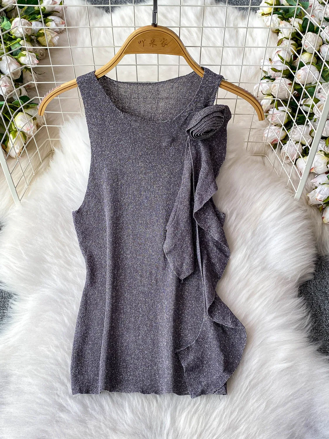 Sommer Süße Fliege 3D Blume rund Ne Sparkling Tead Weste Damen Faion Design Sense Sle Pendeln Sle Slim Fit