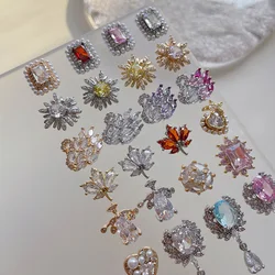 5 PCS New little swan nail art jewelry zircon pearl square diamond maple leaf sunflower pendant nail decoration