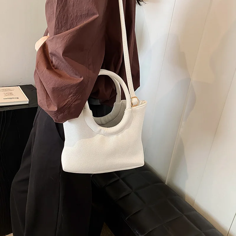 2024 Women\'s Satchel Advanced Cloud Bag lychee Circle hand Bag Korean Version Lady’s Single shoulder Crossbody Bag