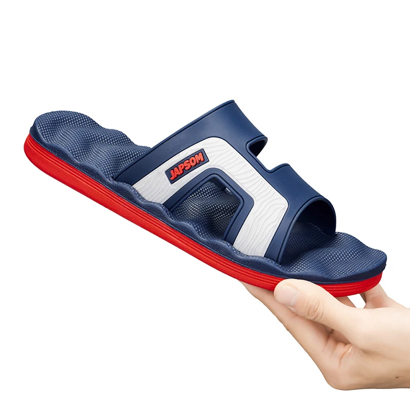 

Мужские домашние тапочки-слайды: легкие, удобные, с верхом из ПВХ и подошвой из ЭВА