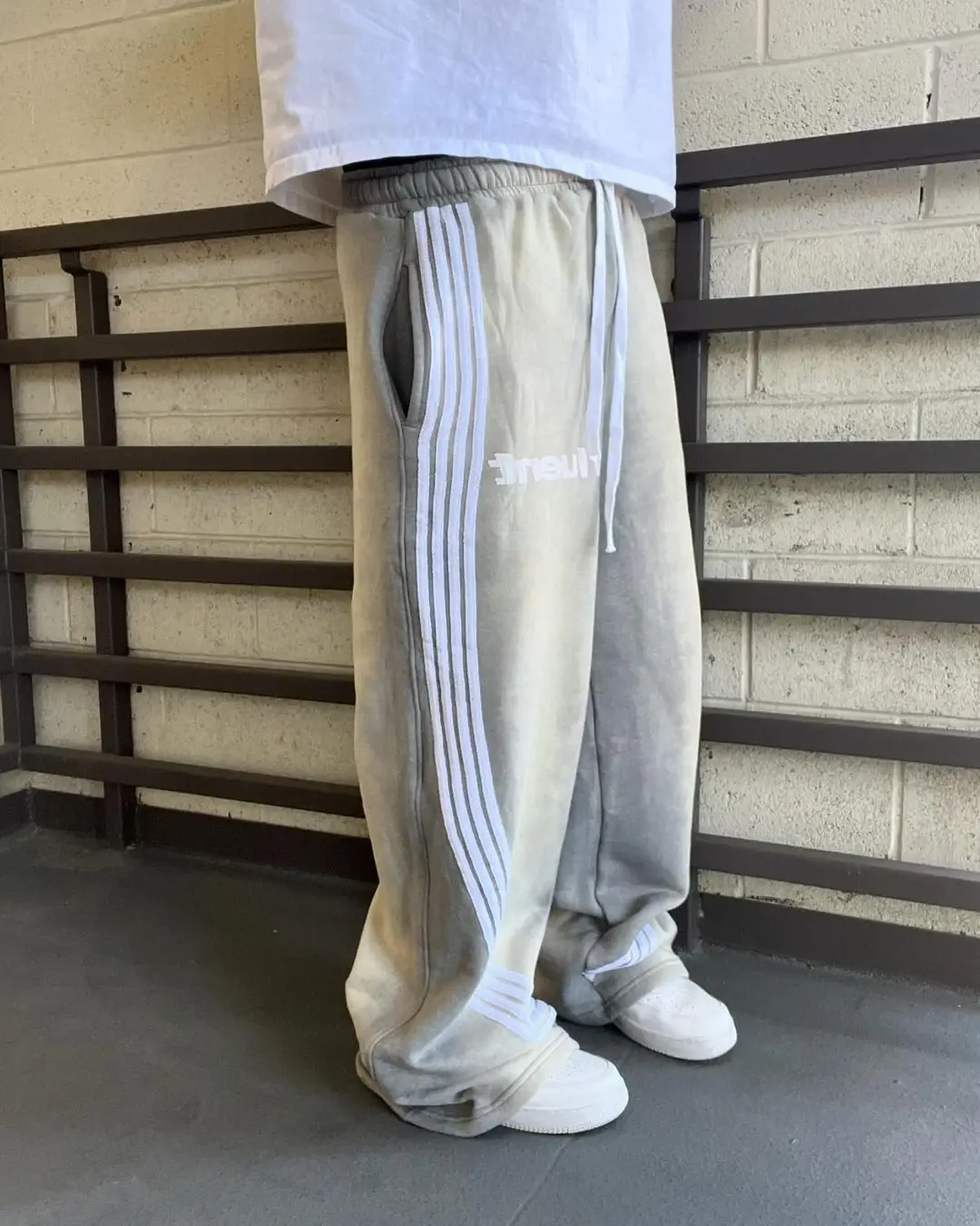 Japanese Retro Loose Striped Casual Nine-minute Pants Washed Process Elastic Waist Design Men's Streetwear Y2K Cargo Pants