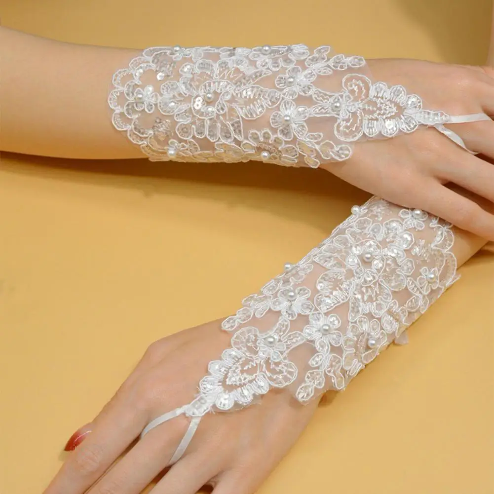 1 Pair Women Prom Gloves Lace Flower Pattern Faux Pearl Gloves Fingerless Performances Bride Wedding Photo Prop Wrist Cuffsy