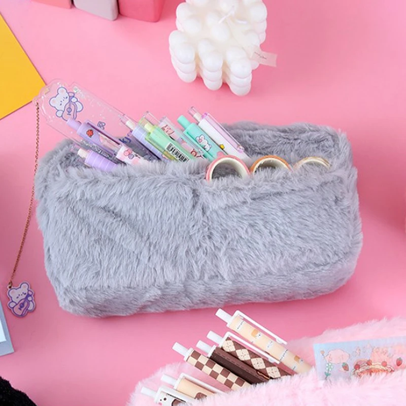 Borsa portapenne in peluche per ragazze cancelleria Kawaii grande capacità 3 tasche astuccio portapenne astuccio per cosmetici