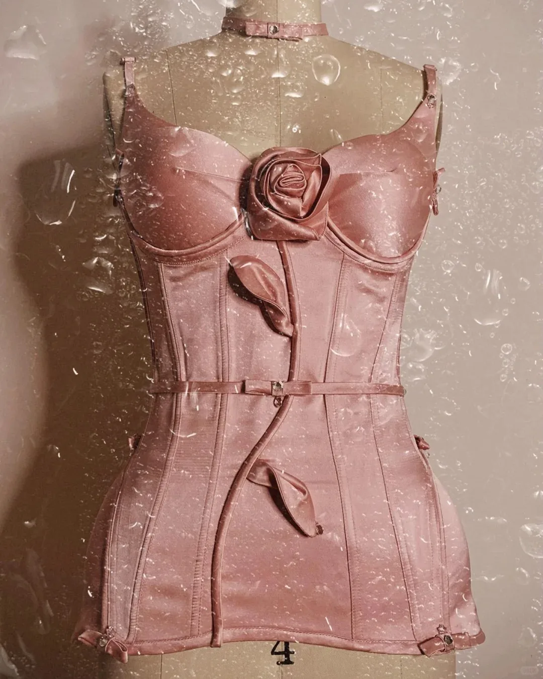 Mini vestido de fiesta con corsé rosa de satén sexy personalizado con vestidos de cóctel ajustados con cuentas Traje de corpiño Vestidos de fiesta de cumpleaños rosa Y2K