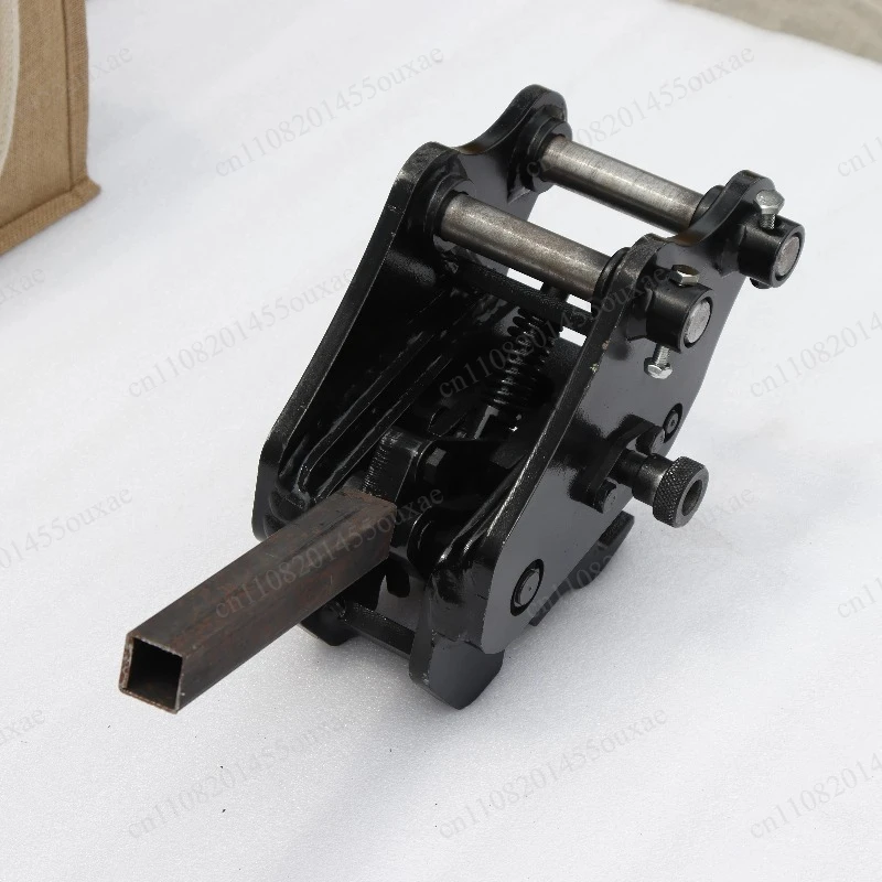 Excavator Semi-automatic Quick Hitch Easy Operation Digger Attachment Quick Change Coupler for Mini Excavator