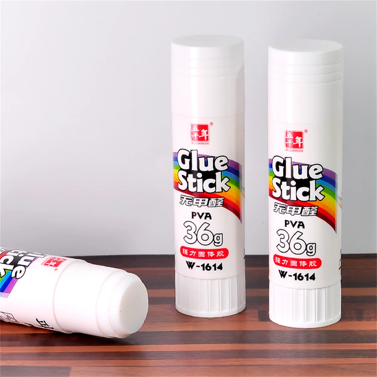 

WQN Plant Solid Glue Stick Professional Non-Toxic 9g/15/36/21g High Viscosity - Ideal for office and study stationery