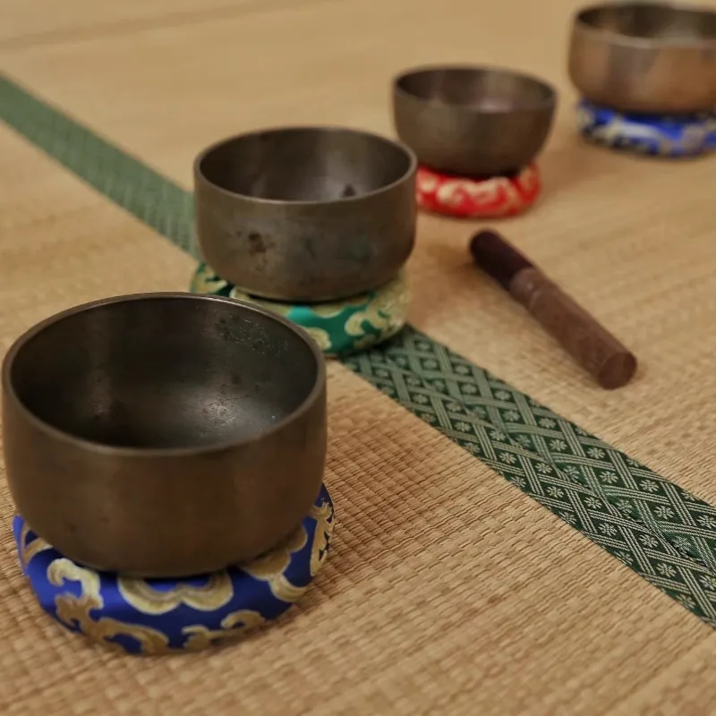 

Planetary Singing Bowl, Handcrafted Meditation Instrument with Deep Harmonious Tone - Professional Quality Zen Decor for Yoga