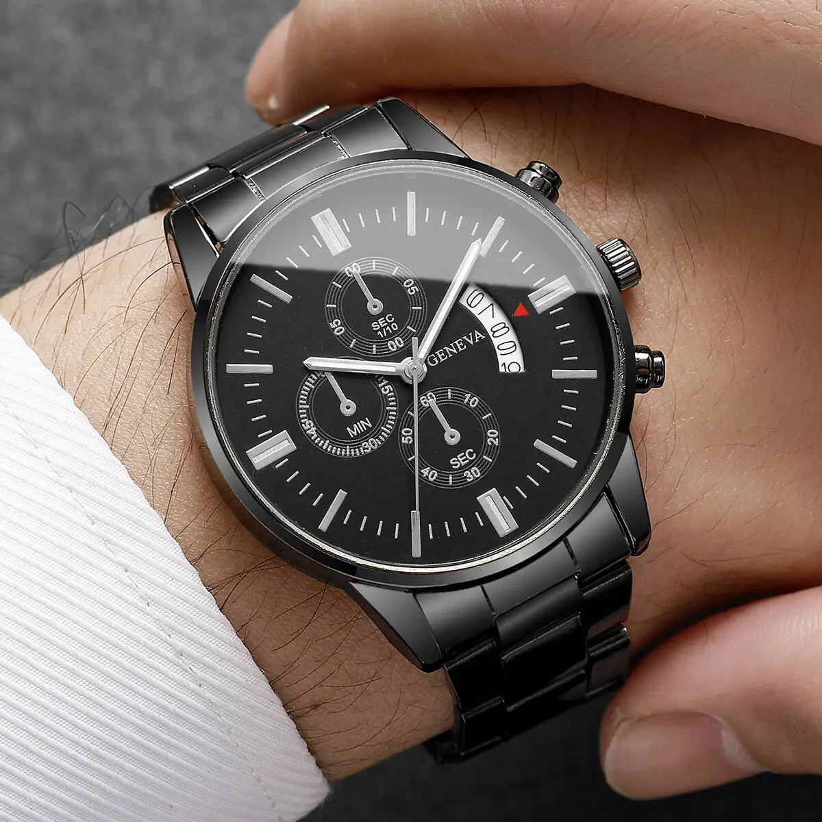 أزياء رجال الأعمال الساعات الفاخرة التقويم ساعة كوارتز للرجل ساعة Relogio Masculino Montre أوم (بدون صندوق)