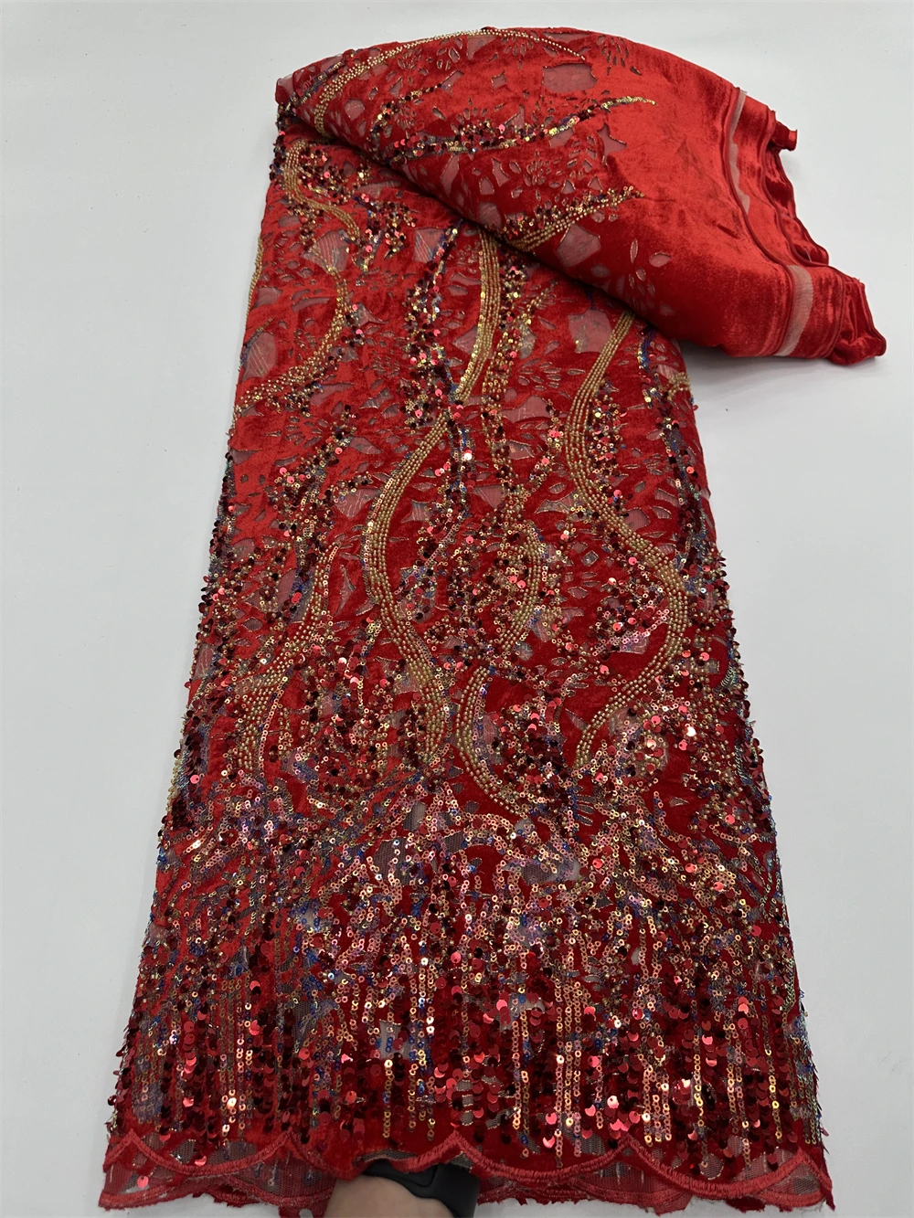 

Роскошная бархатная кружевная ткань 5 ярдов, высококачественная, 2026, черная, с бисером, модная, с пайетками, африканская кружевная ткань для женщин