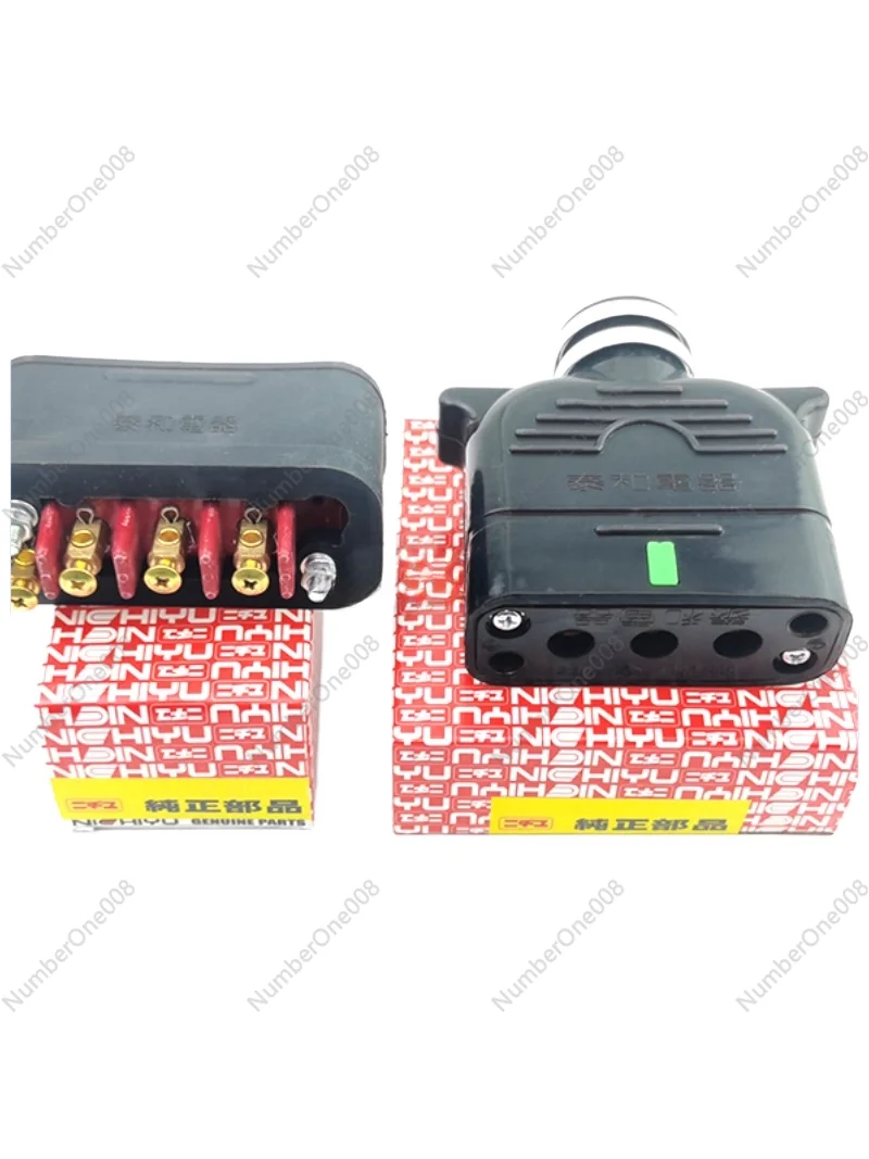 

37010-10870 plug 30A-250V forklift charging male and female sockets