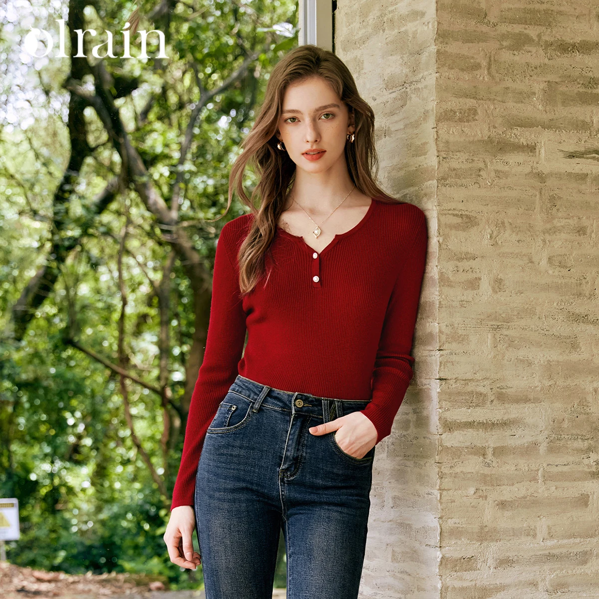 

Женский вязаный свитер OLrain, французский красный, ранняя осень 2026, новинка, приталенный пуловер, однотонный, базовый, для повседневной носки, женский топ M56QZ86505