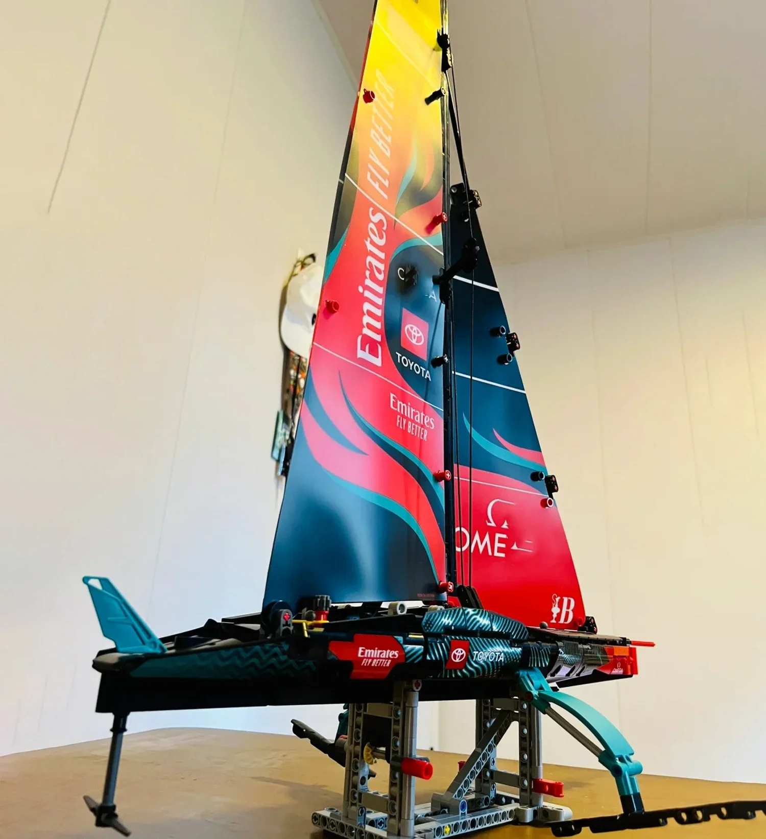 962 Uds equipo técnico de Emirates Nueva Zelanda AC75 yate bloques de construcción MOC montar ladrillos barco juguetes regalo para niños niño 42174