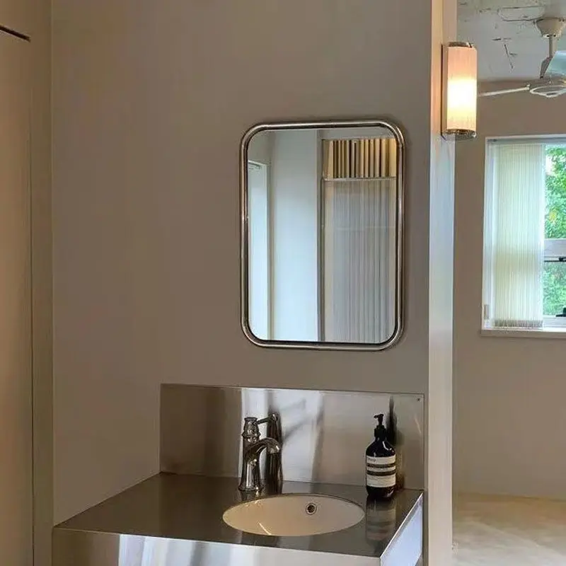 Badezimmerspiegel aus Edelstahl, hochästhetischer quadratischer Schlafzimmer-Kosmetikspiegel für den Schreibtisch, Make-up-Wandmontage