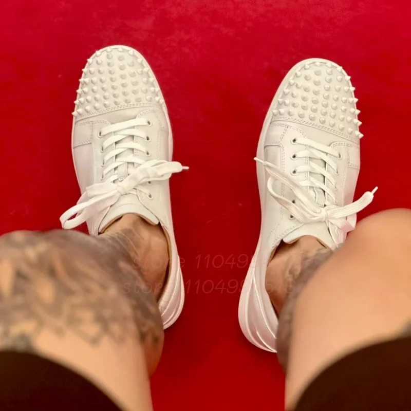 

White Luxury Rivet Sneakers Men Suede Leather Cross-Tied Flat Casual Shoes 2025 New Male Punk Fashion Round Toe Low-Top Shoes