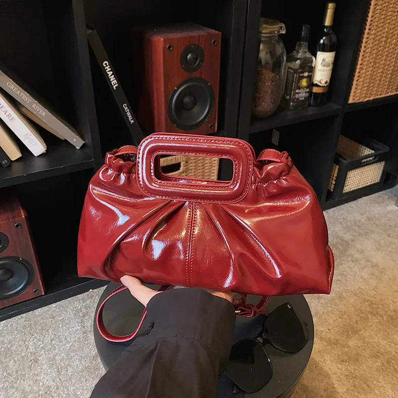 

New Shoulder Bag for Women Designer Wedding Bride Handbags Retro Wrinkled Cloud Bag Small Fragrant Wind Drawstring Crossbodybag