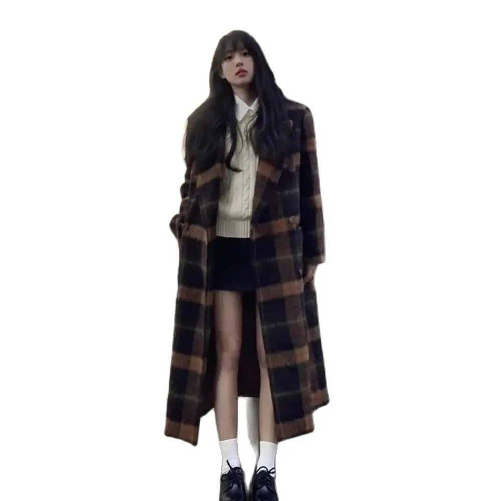 

Plaid Woolen Coat Women 2024 Autumn And Winter New Fashion Korean Hepburn Style Temperament Warm Woolen Coat Women Tide.