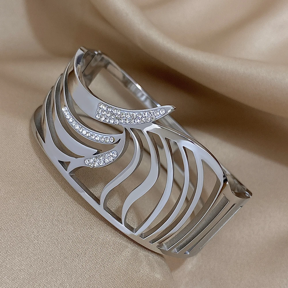 

Chunky Wide Hollow Irregular Lines Bracelets for Women Stainless Steel Bracelet with Luxury Rhinestones Waterptoof Jewelry