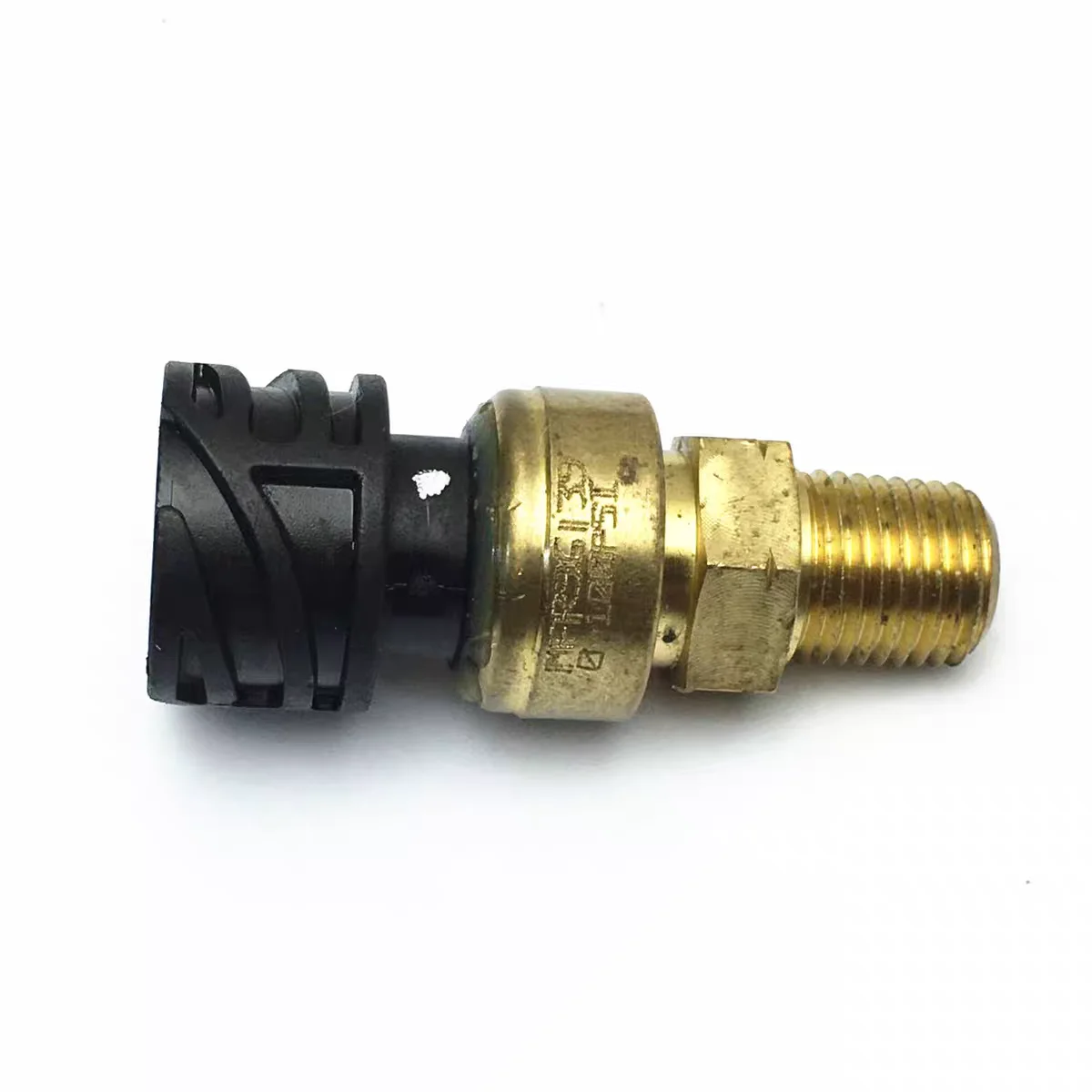 1pcs 100% MFR96139-100PSI 19207-12258932-6 Suitable for hydraulic pressure switch sensor 4-pin automotive parts electronic compo