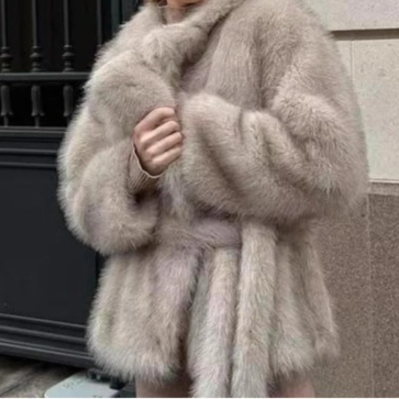 2025 Winter Faux Fox Fur Coat Fashion Lapel Faux Fur Women's Warm Coat