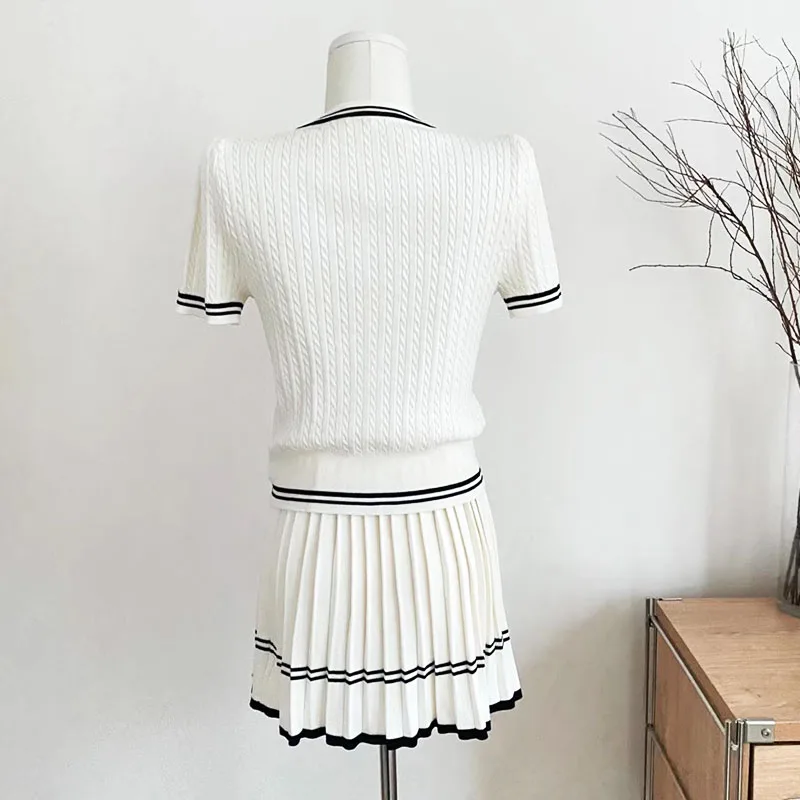 Spring and Summer New Cute College Style Casual Knitted Suit Women's Ice Silk Knitted Sweater Pleated Skirt Two-piece Set